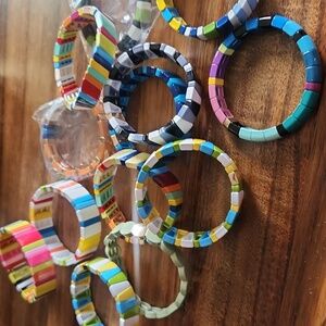 Golden Love Elastic Bracelet One Size